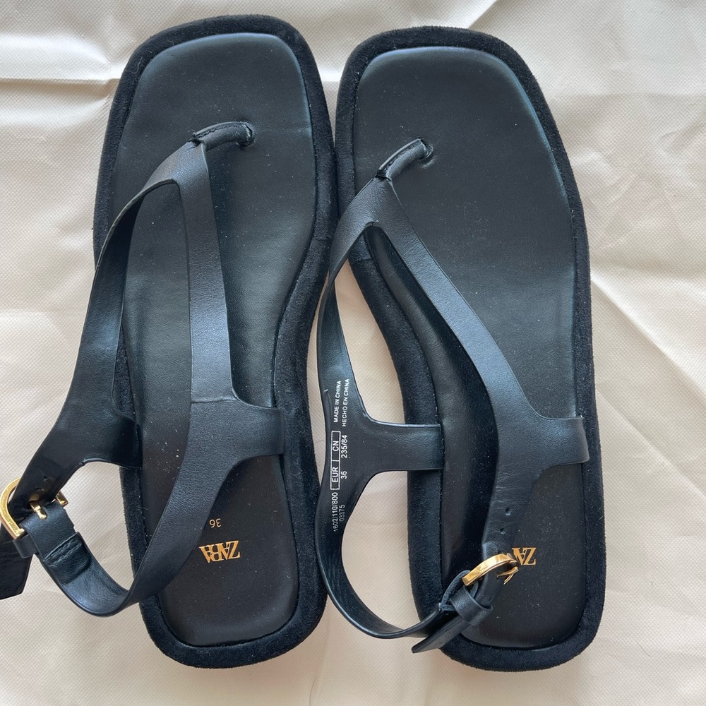 Zara Sandals Size 6